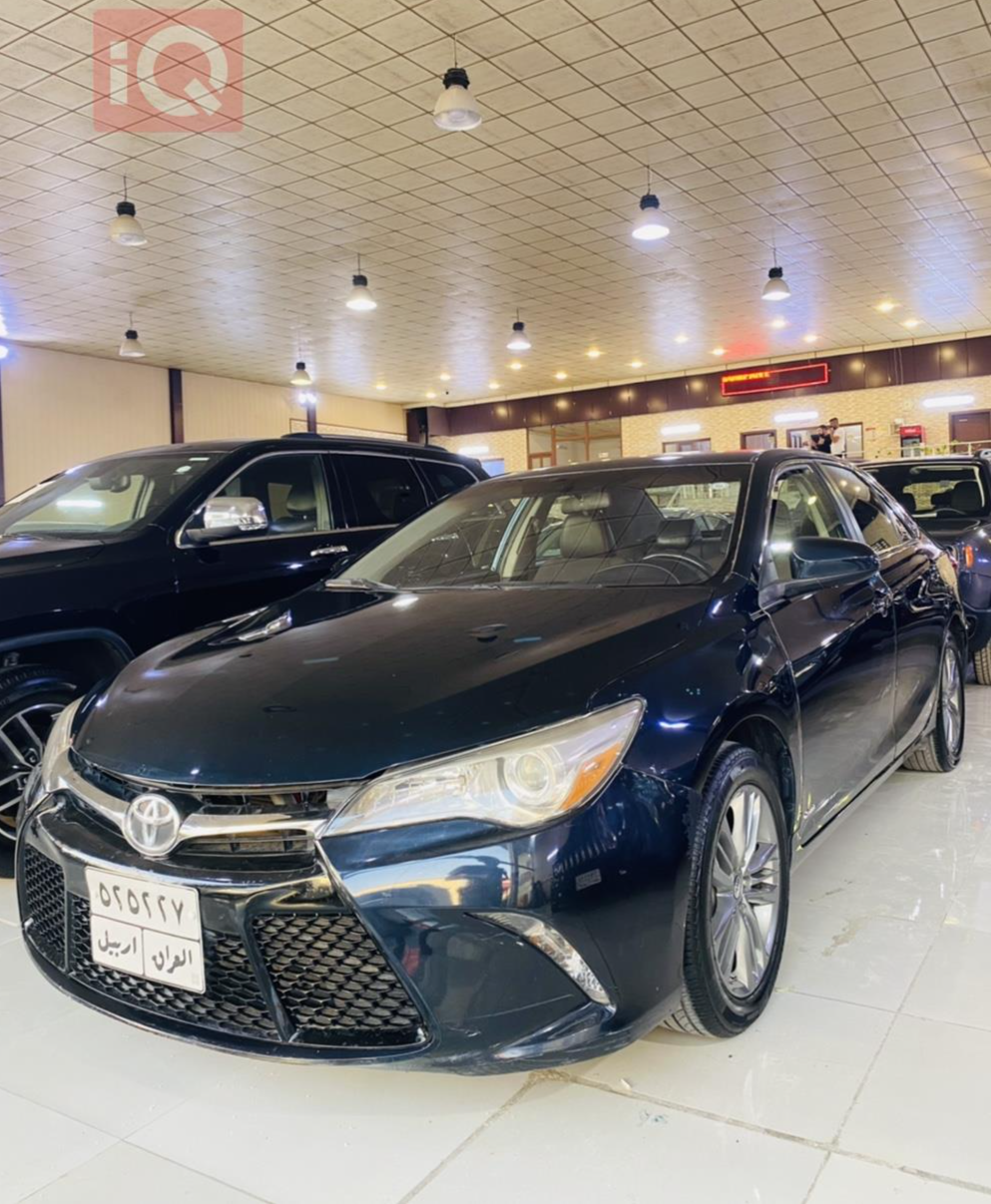 تۆیۆتا کامری